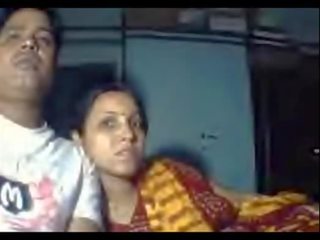 Indian Amuter erotic couple love flaunting their porn life - Wowmoyback